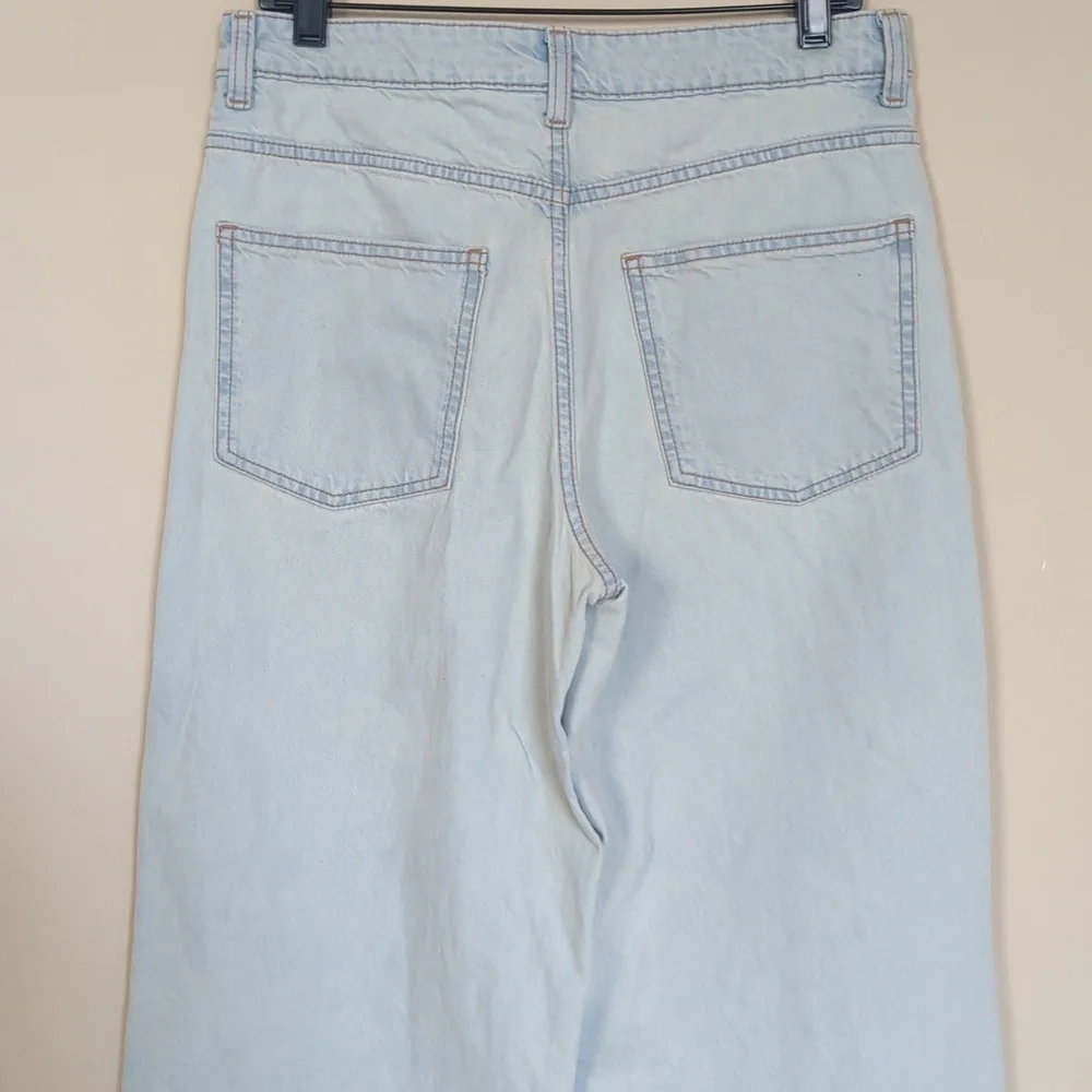 H&M Light Blue Wide Leg Jeans - Picture 2 of 3